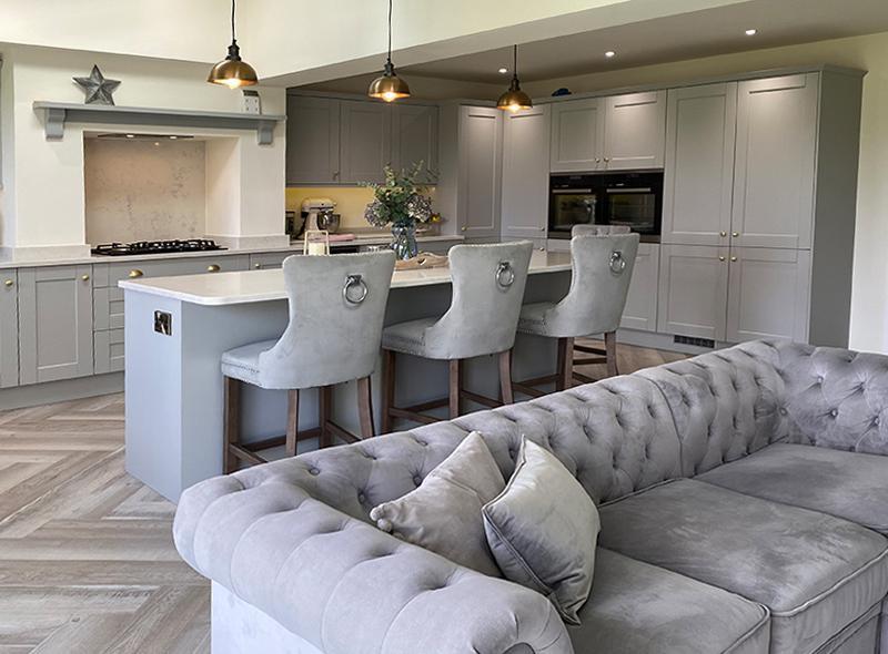 Eclectic Glamour: The Newest Interior Trend