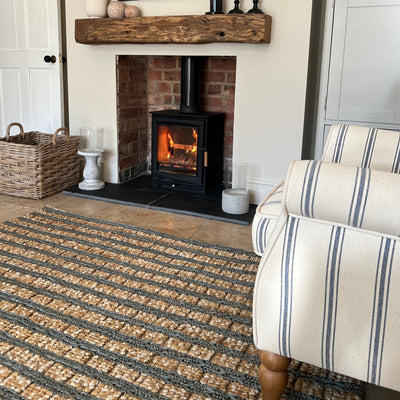 Natural_Oxnam_Handwoven_Jute_Natural_Teal_Rug_Industville_RG-16-HWJ-N-TL-_V2_LIVING_ROOM