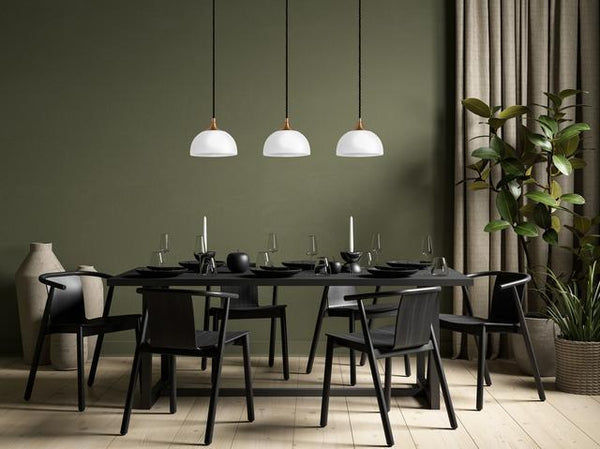 Expert Tips on How to Light a Dining Table
