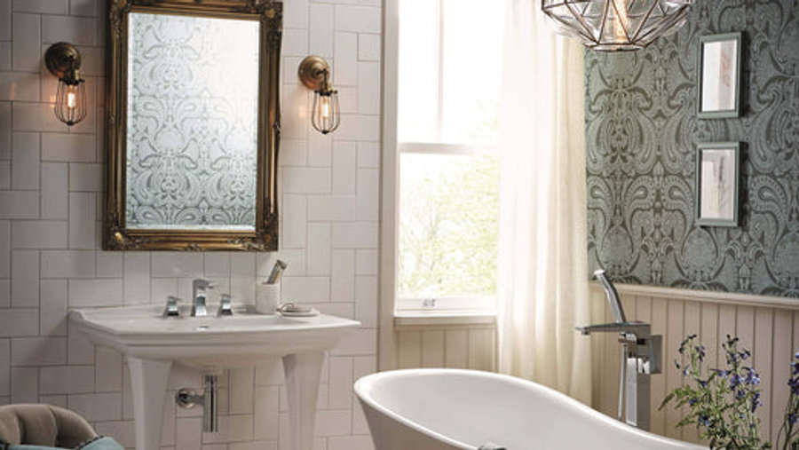 Heritage Bathroom's Blenheim Suite