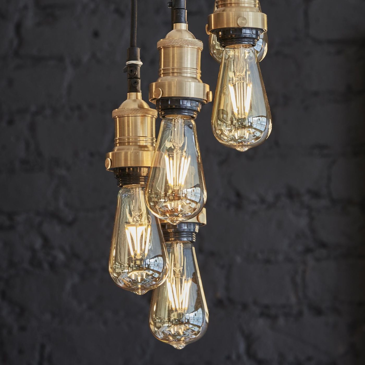 Vintage LED Edison Bulb Old Filament Lamp - 5W E27 Pear ST64 Industville ST64-5W-A