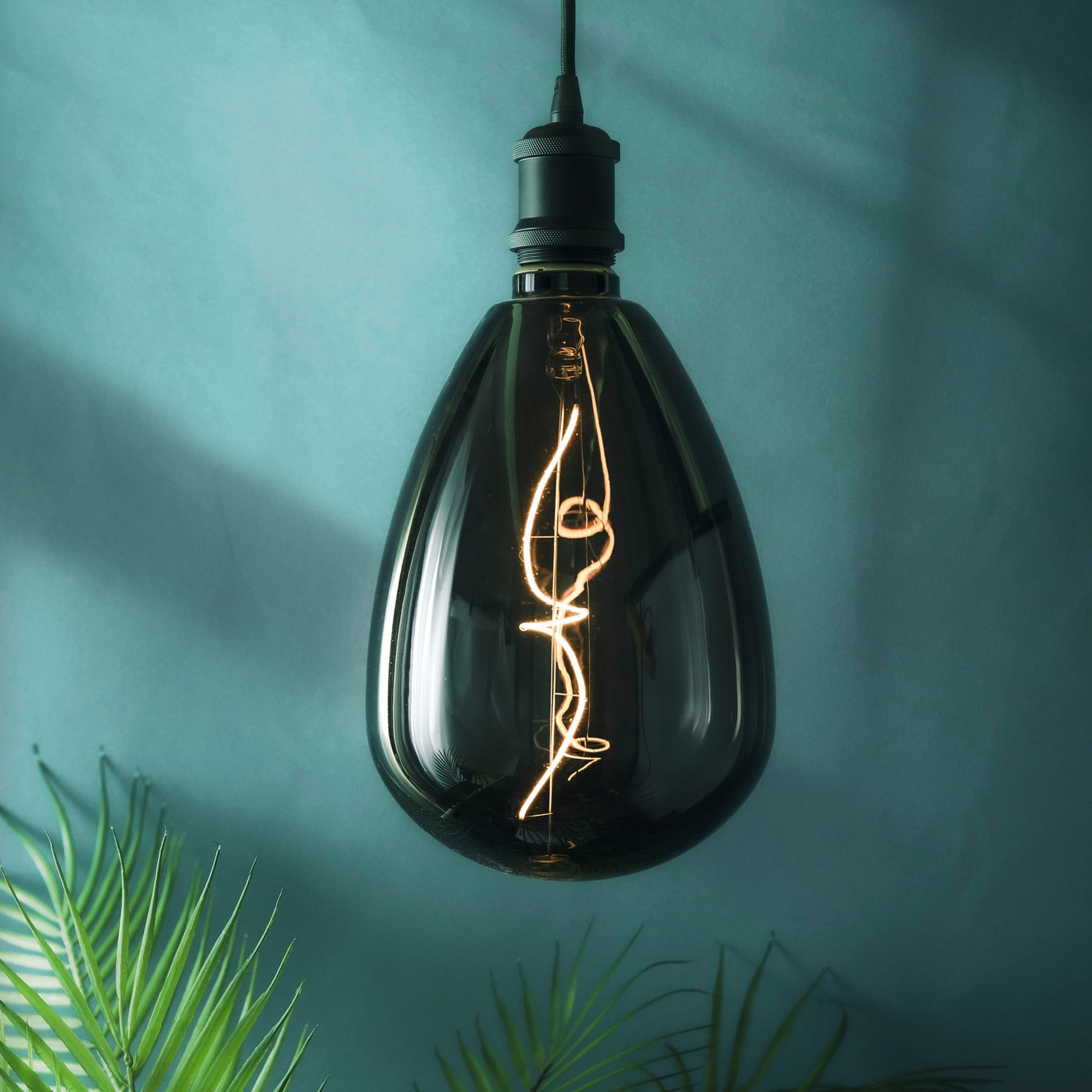 Giant LED Soft Filament Dimmable Bulb, 4W E27 S173 in dark smoke finish