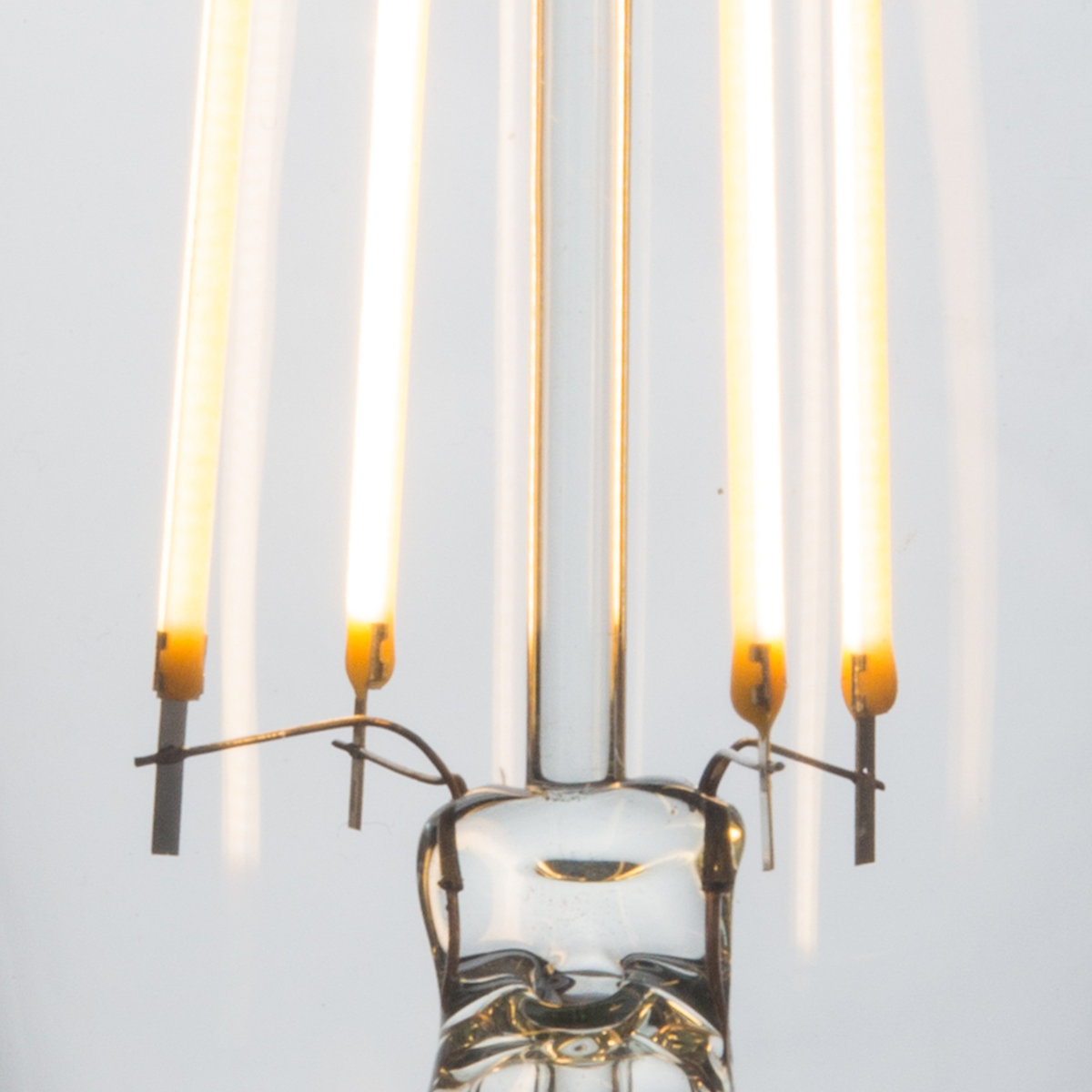 LED Edison Dimmable Bulb - 7W E27 Pear ST64 - Clear