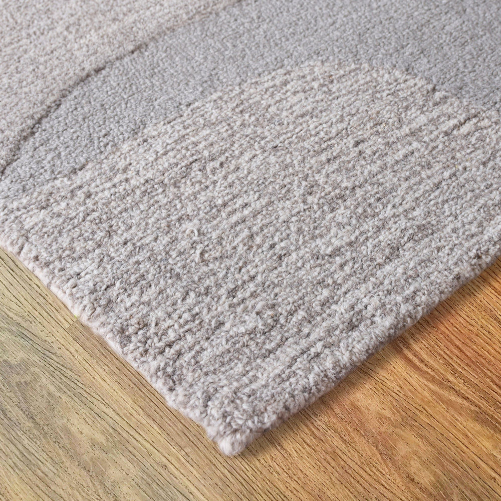 Flint Hand Tufted Wool Rug - Ivory & Grey