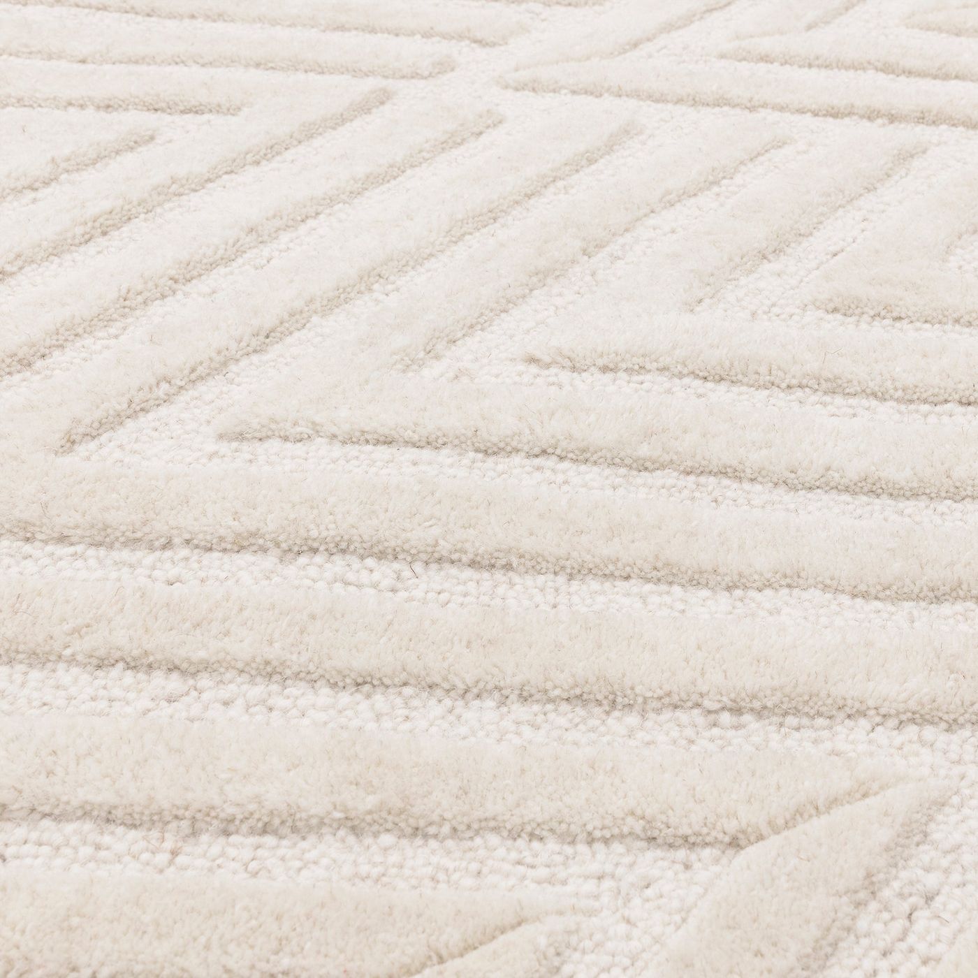 Contemporary Ivory Wimble Handtufted Wool Rug  Industville RG-56-HTW-IV