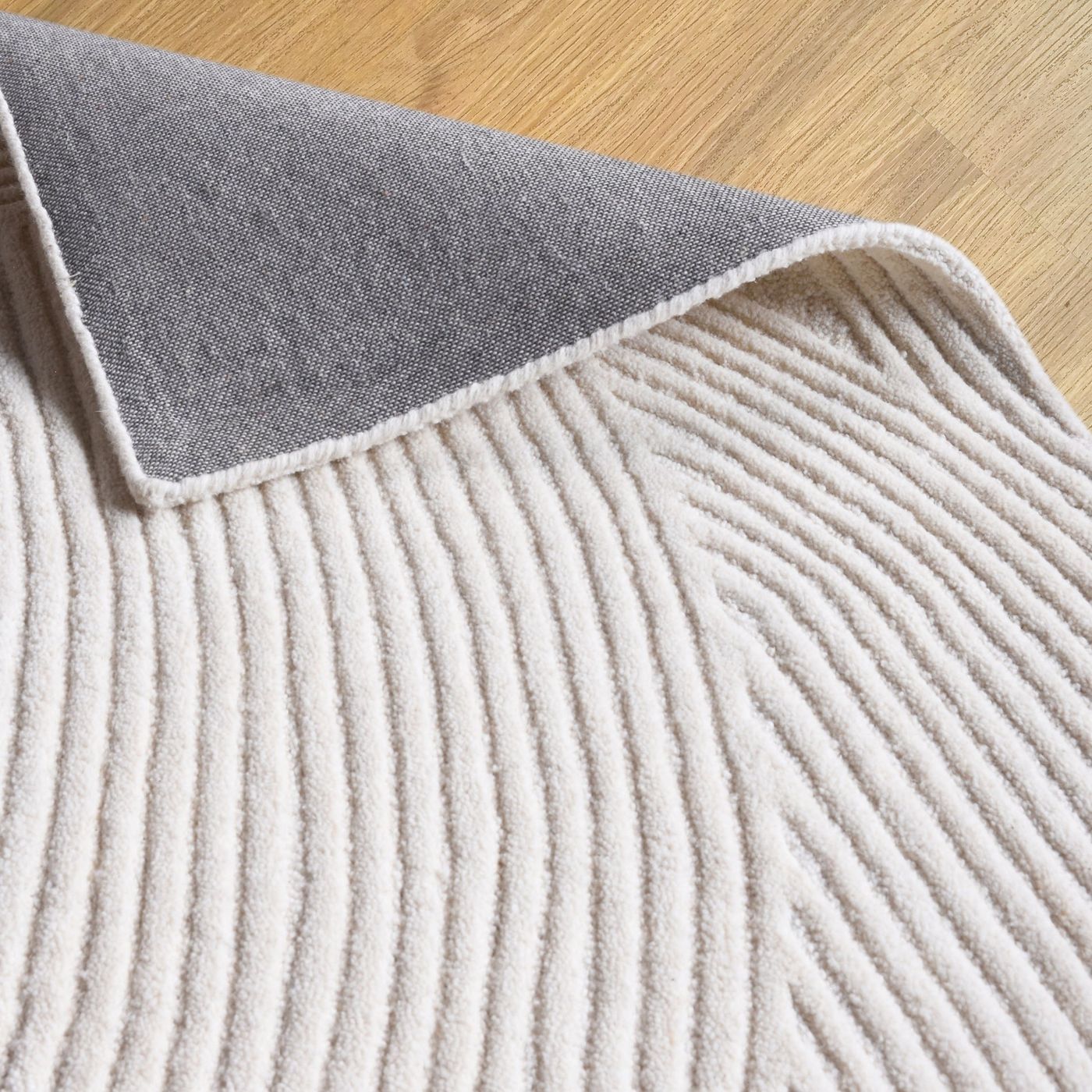 Ivory - Otley Hand Tufted Wool Rug 