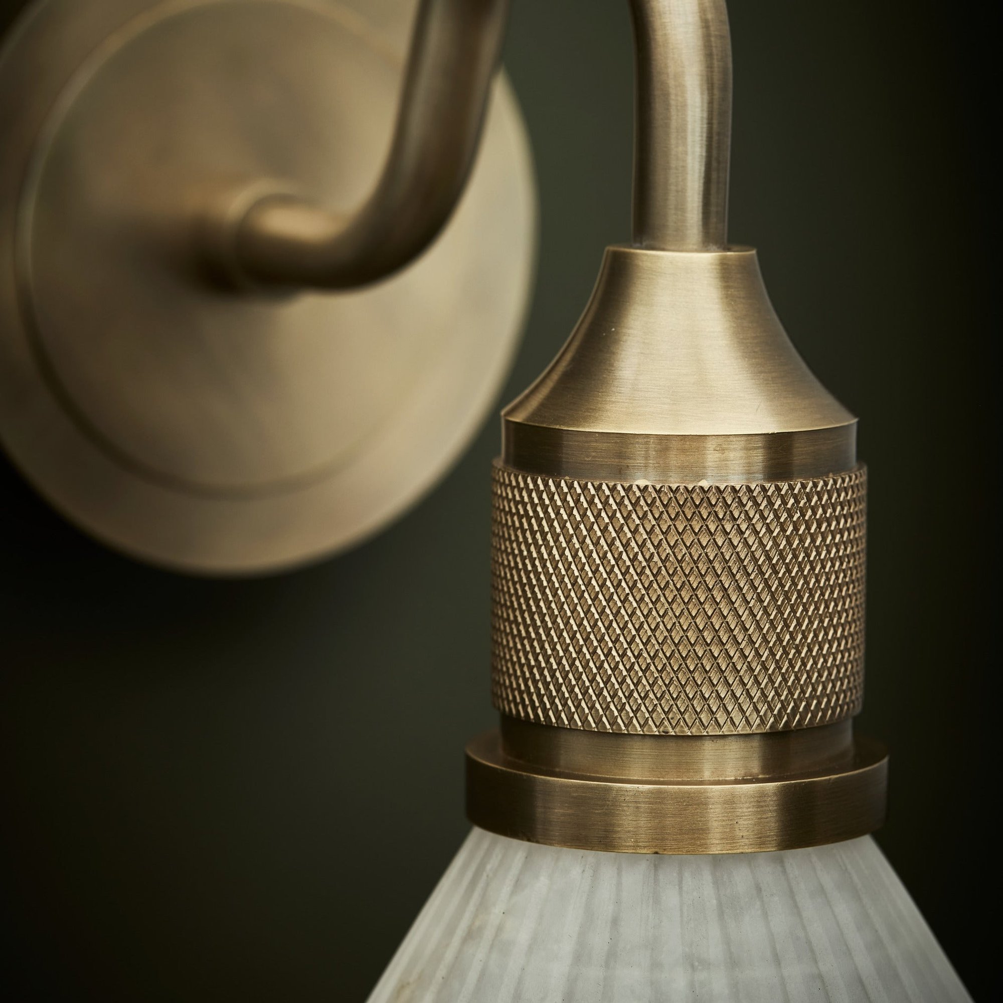 Noho Alabaster Fluted Funnel Swan Neck Wall Light with Brass Holder in 7 Inch