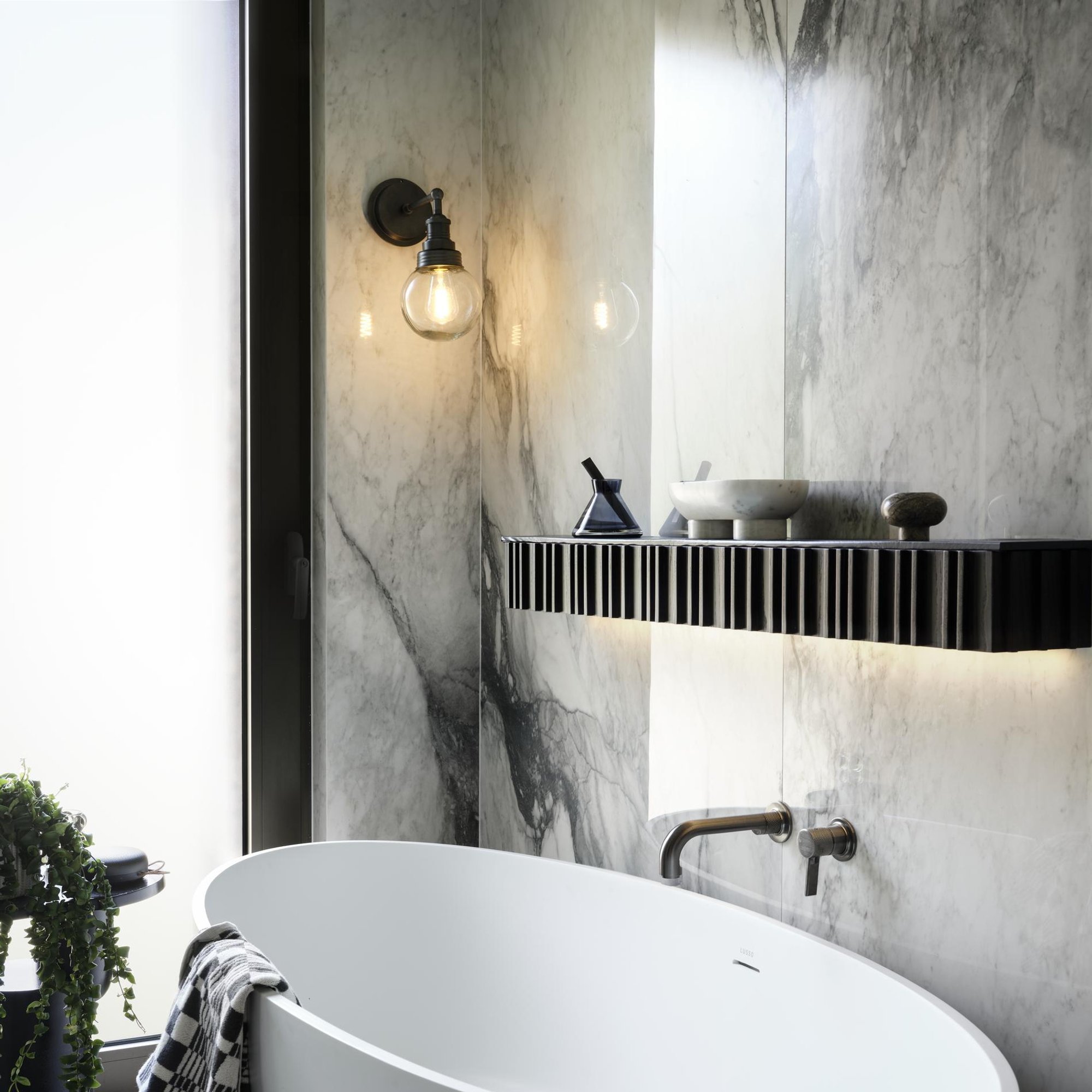 Pewter Holder Pewter Ring Brooklyn Outdoor & Bathroom Globe Wall Light BR-IP65-WL-PH-PR-GLG