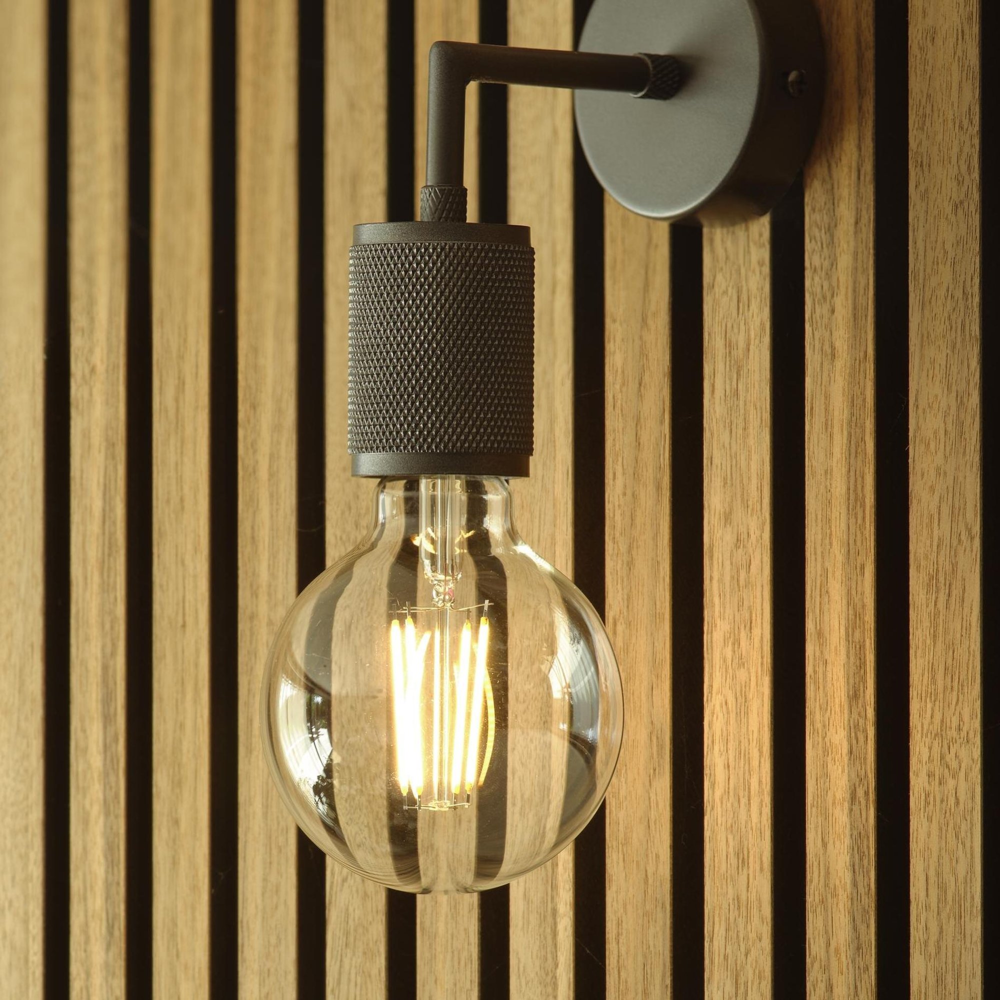 Vintage LED Edison Bulb Old Filament Lamp - 7W E27 Small Globe G95 Industville LED-G95-7W-C