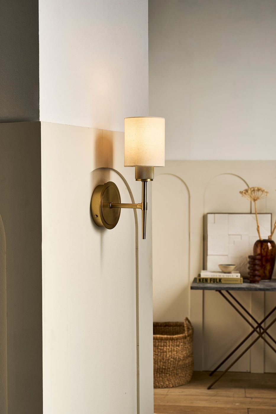 Knurled Cylinder Torch Wall Light -  Light Natural Cotton - Brass