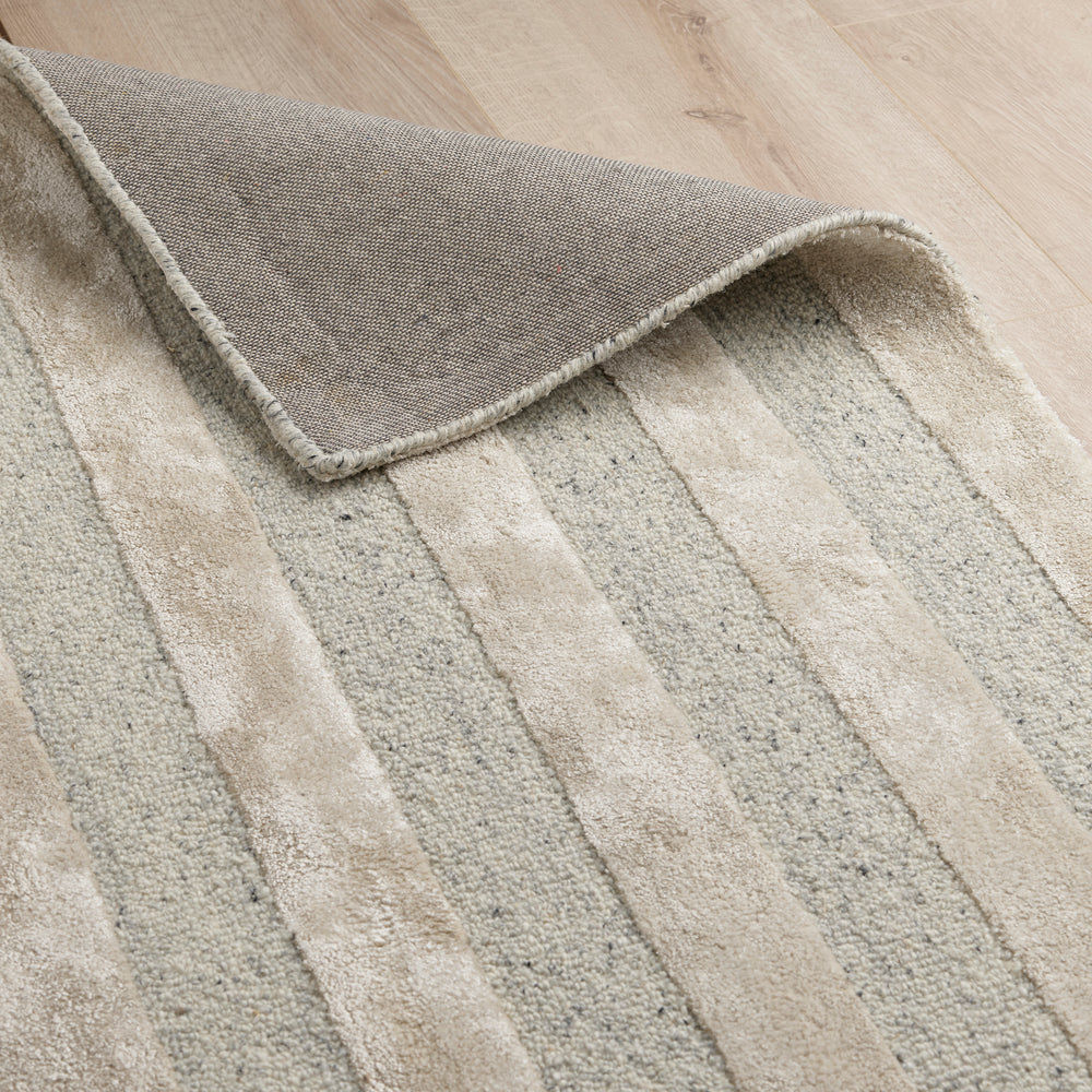 Natural_Braco_Handtufted_Wool_Cream_Grey_Rug_Industville_RG-20-HTW-CR-GR_Fold