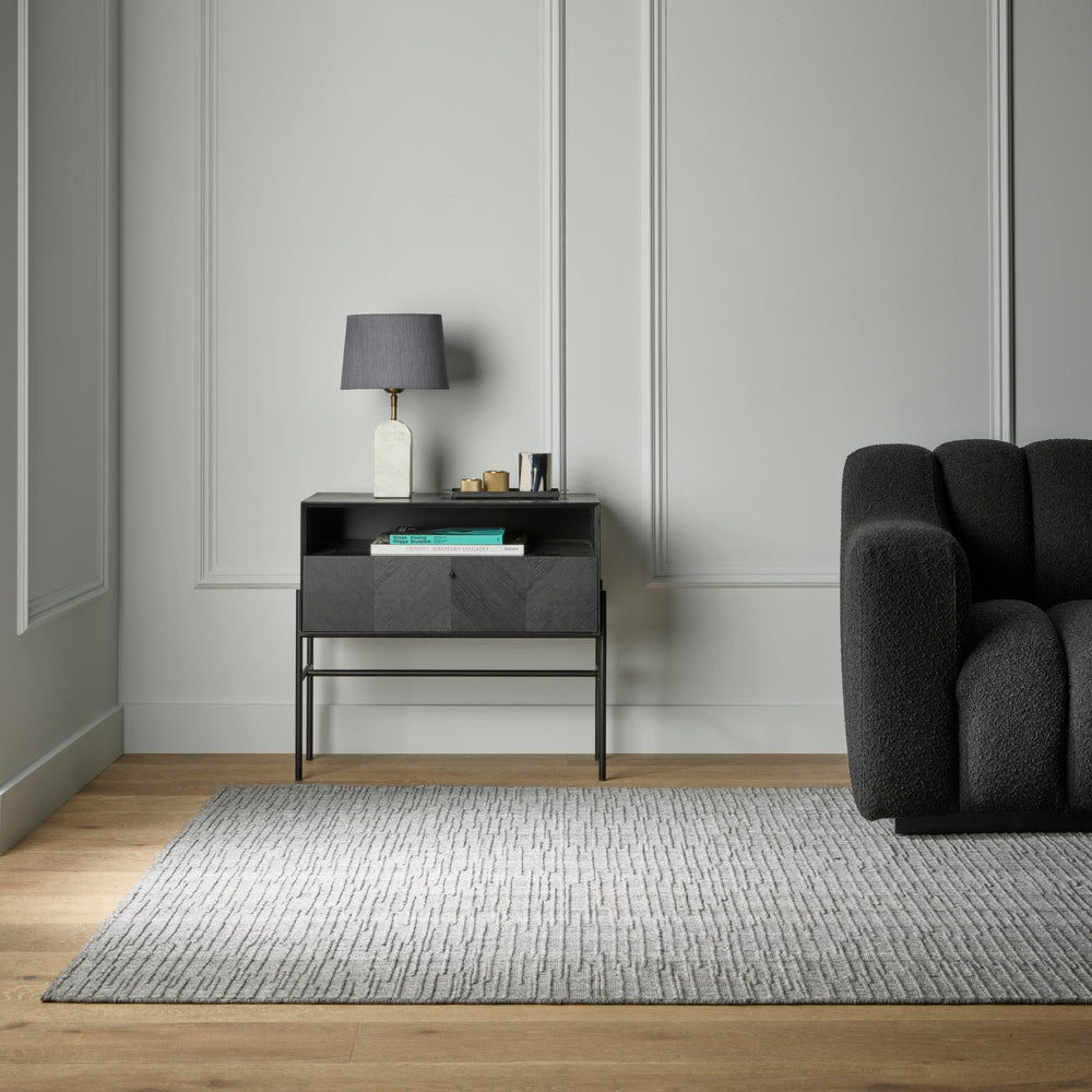 Cerrig Hand Loom Viscose Rug - Grey