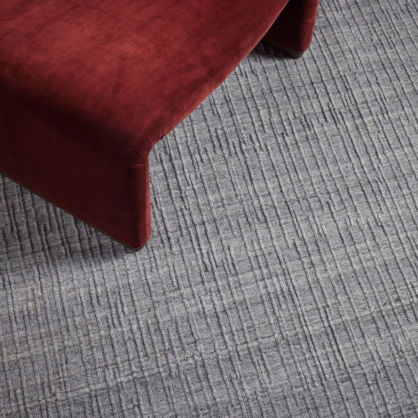 Cerrig Hand Loom Viscose Rug - Grey