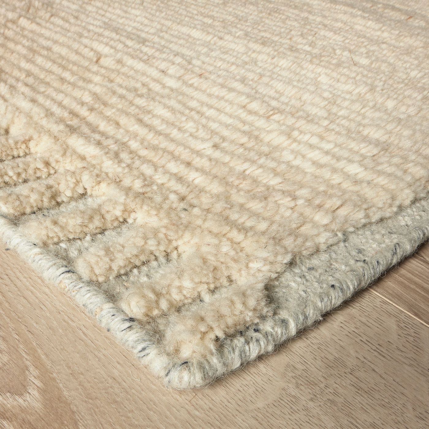 Natural_Errol_Handknotted_Wool_Natural_Grey_Rug_Industville_RG-22-HKW-N-GR_Corner