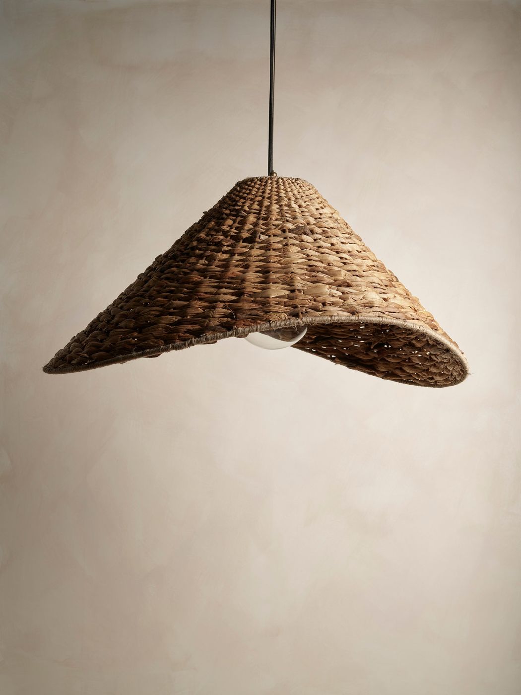 Sea Grass Giant Hat Pendant Light - Natural
