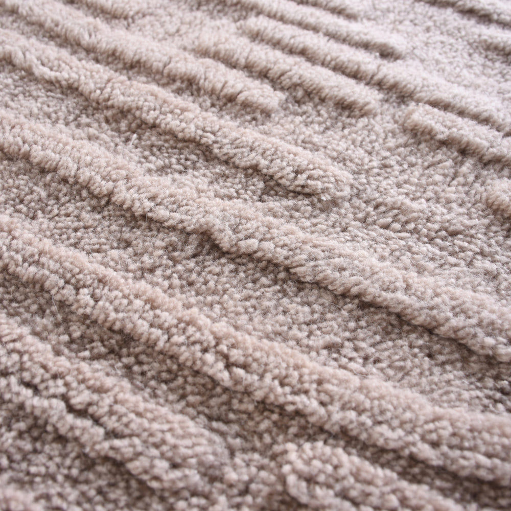 Taupe - Swyre Table Tufted Wool Rug 