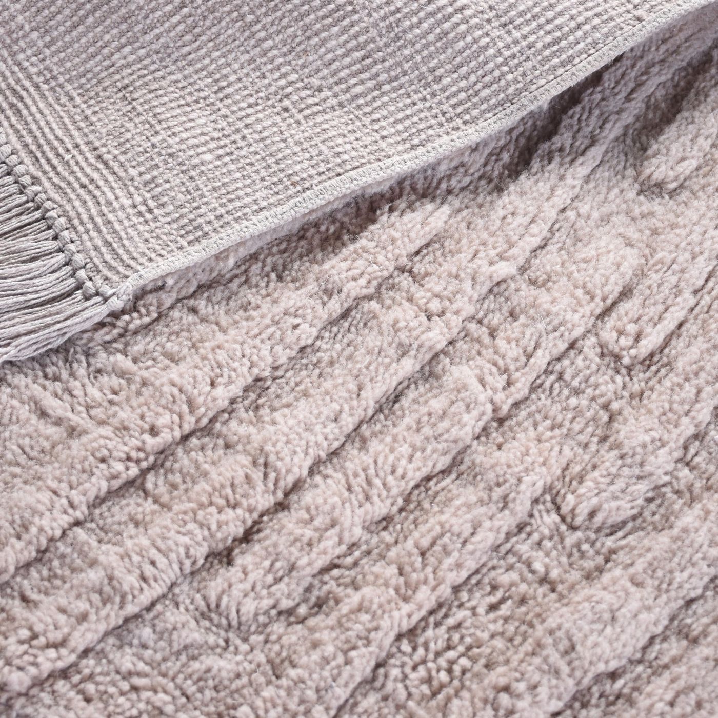 Taupe - Swyre Table Tufted Wool Rug 