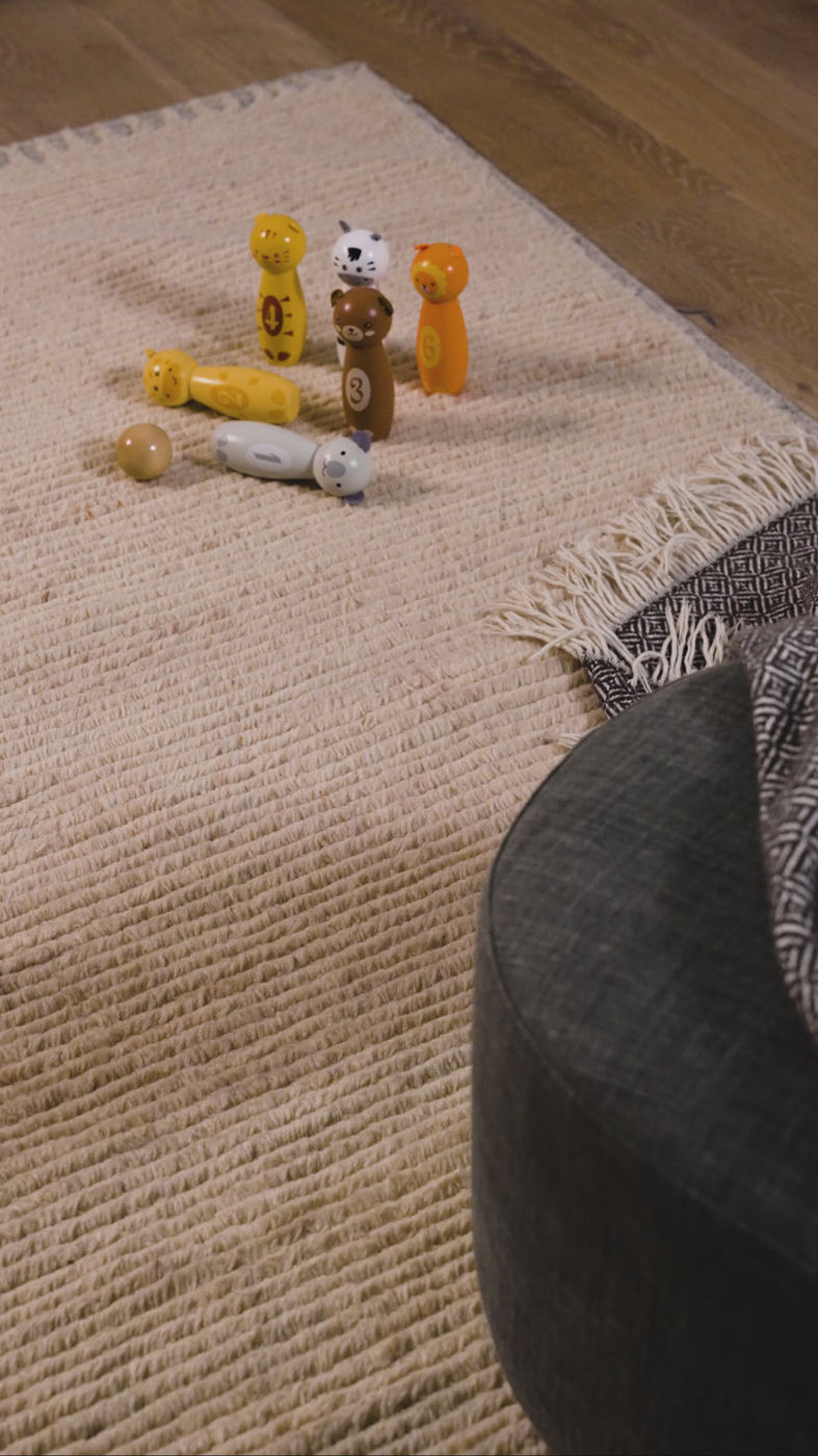 Natural_Errol_Handknotted_Wool_Natural_Grey_Rug_Industville_RG-22-HKW-N-GR_Fold
