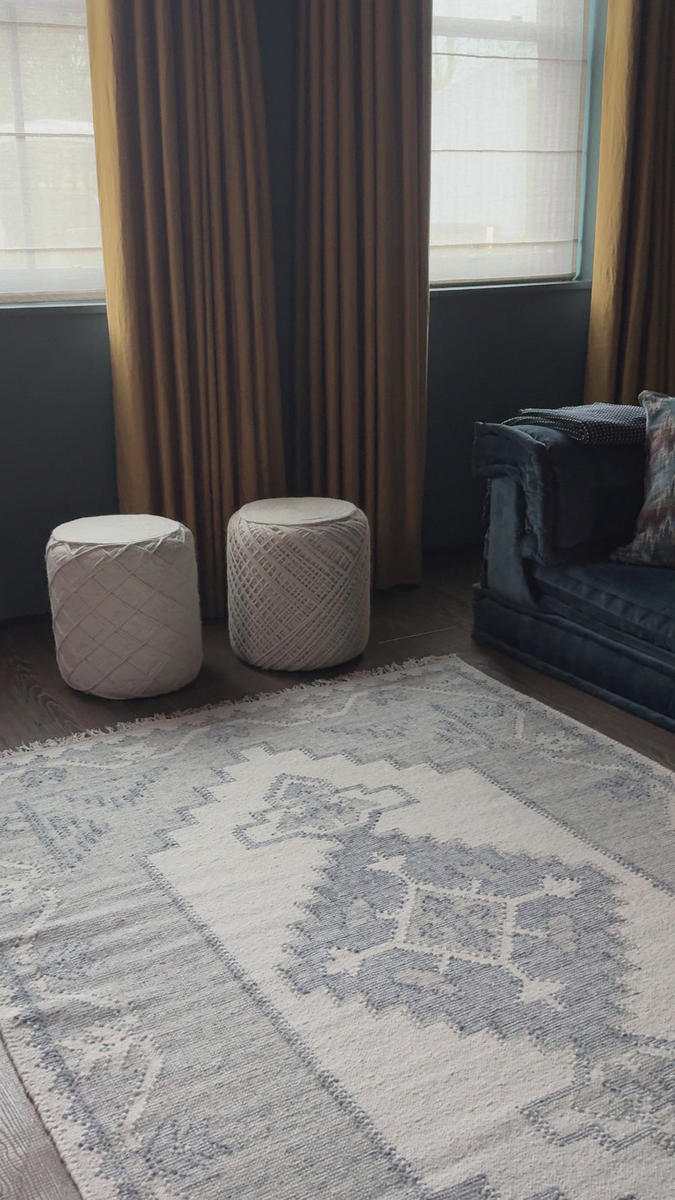 Vyne Hand Woven Wool Rug - Ivory & Blue