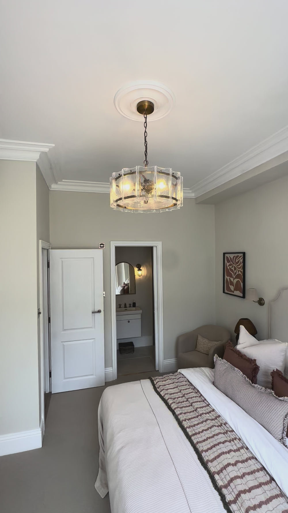 Amberley Round Chandelier Light in 22 Inch with Clear Glass