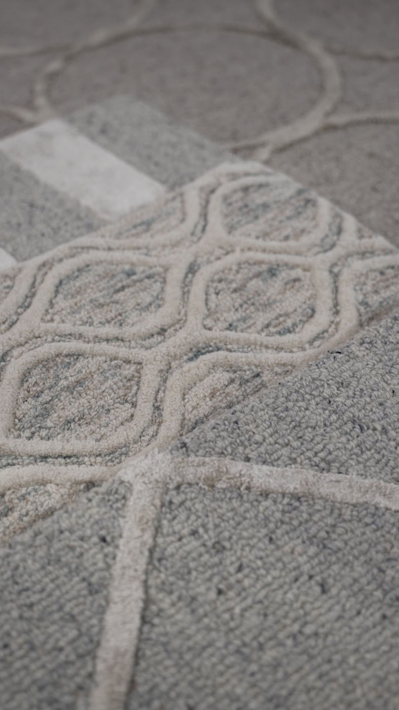 Hume Hand Tufted Wool Rug - Grey & Cream