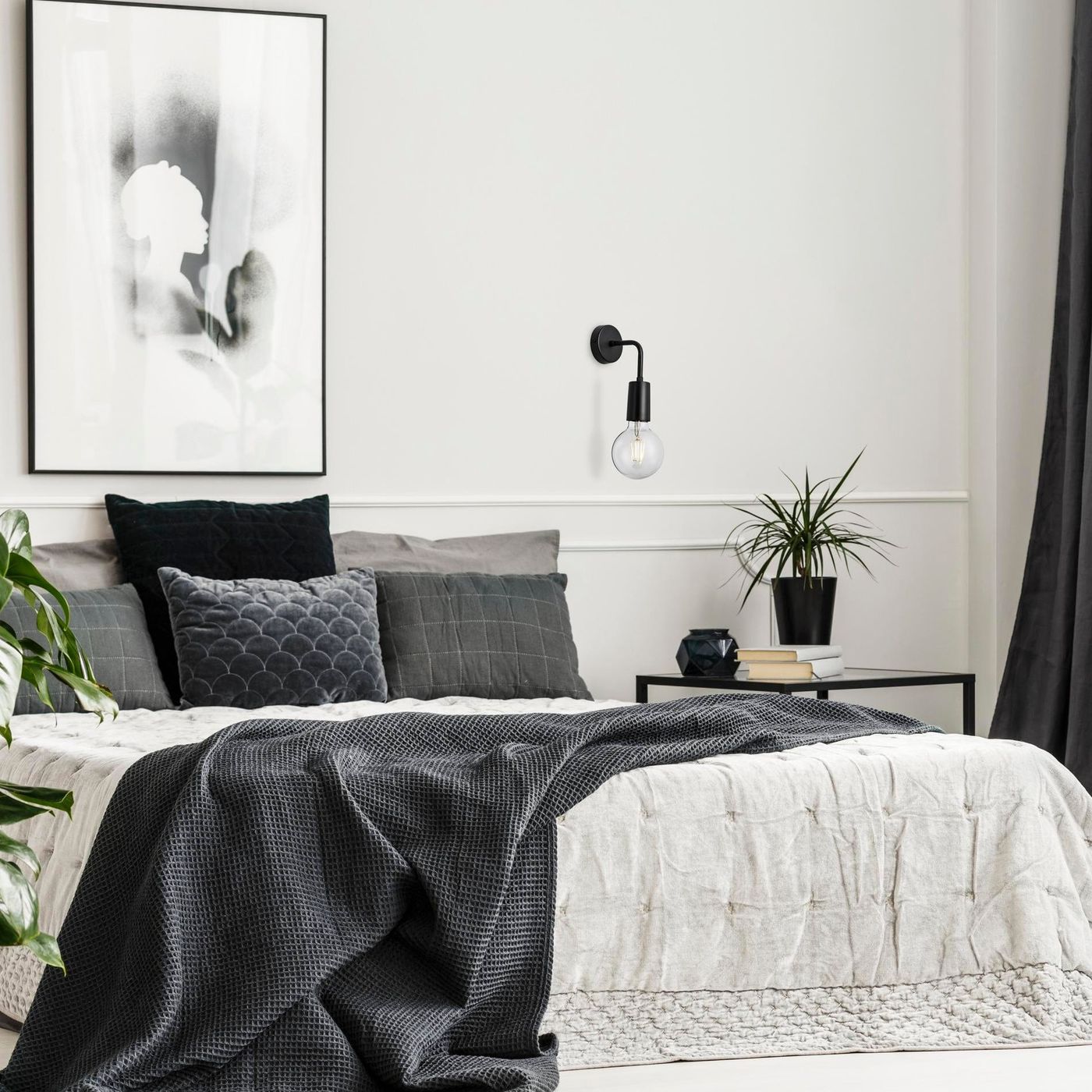 Sleek Edison Wall Light - Black Industville SL-EWL-BK